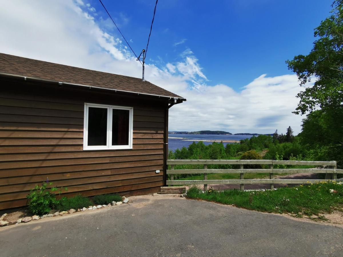 Knotty Pine Cottages, Suites & Motel Rooms Ingonish Ngoại thất bức ảnh